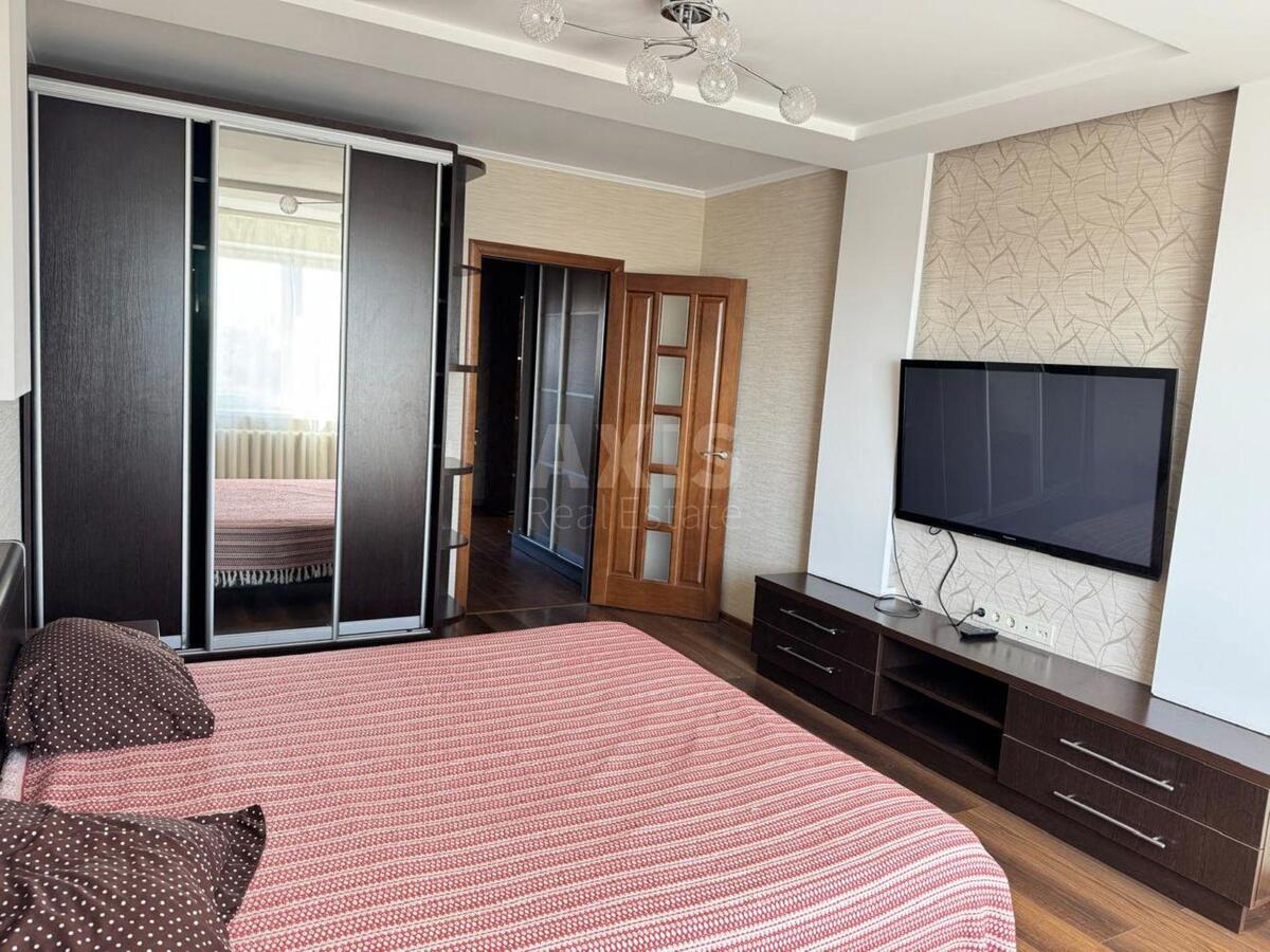 2k apartment vul. Bilec'kogo Akademika 18588274