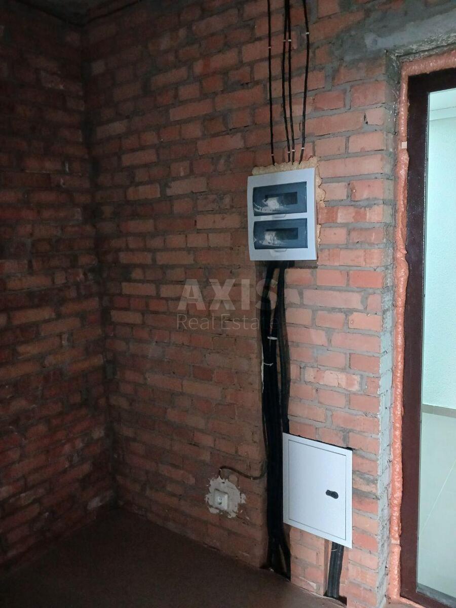 2k apartment vul. Oleksandra Olesja 13
