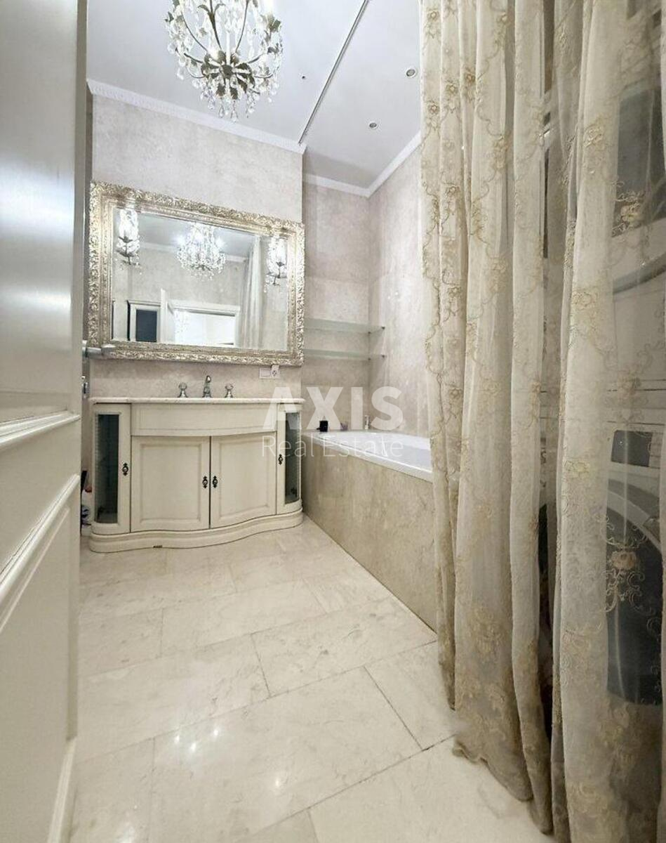 3k apartment vul. Barbjusa Anri 37/17