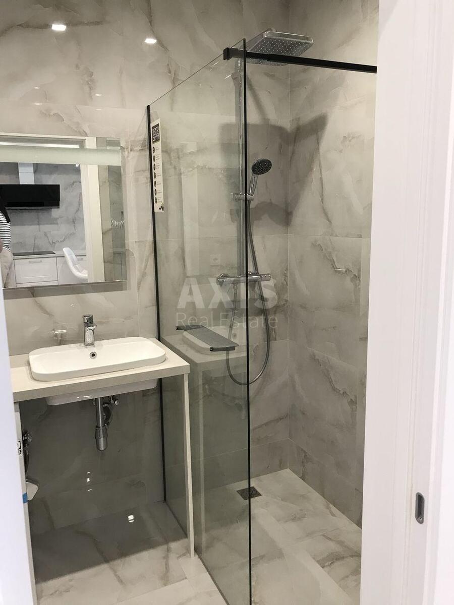 1k apartment vul. Sverstjuka Jevgena 4591017