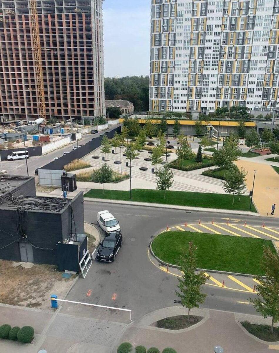 3k apartment vul. Mykil's'ko-Slobids'ka 154