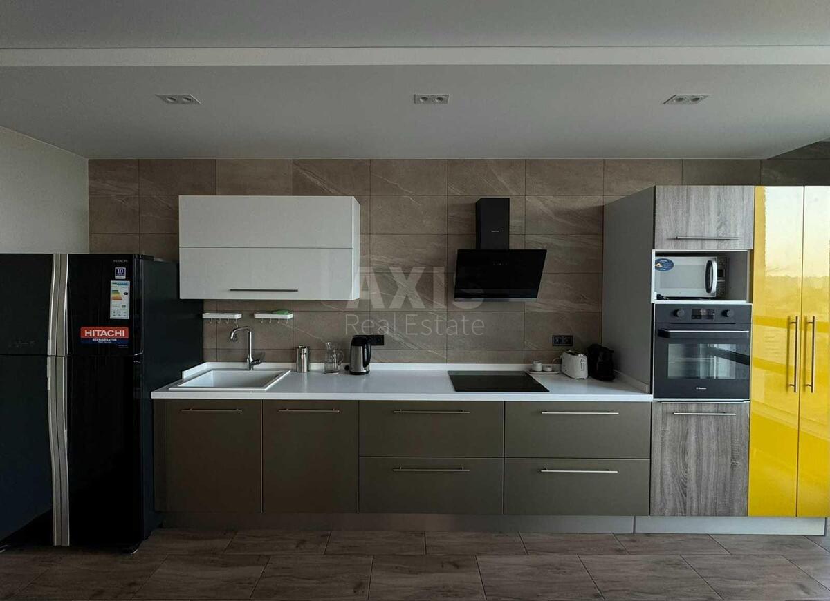 3k apartment vul. Berezhans'ka 15633900