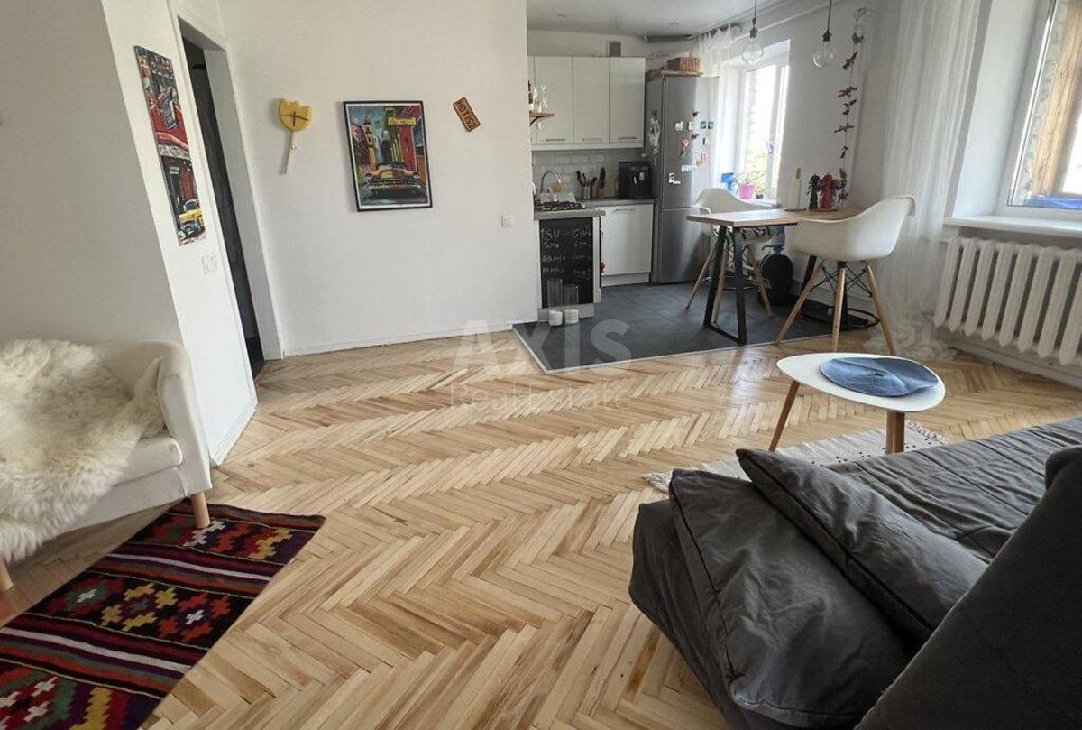 2k apartment vul. Kravchuka Myhajla 234