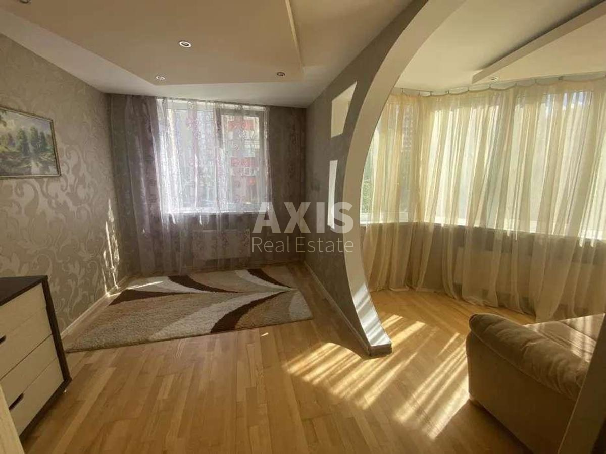 3k apartment vul. Yulia Zdanovska 46/15