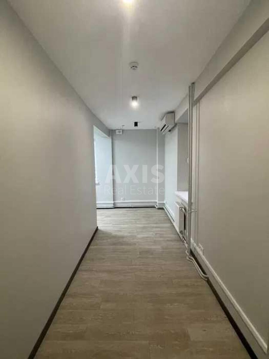 Office vul. Vozdvyzhens'ka 48, 257m23