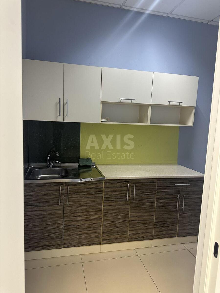 Office vul. Glybochyc'ka 32, 83m27