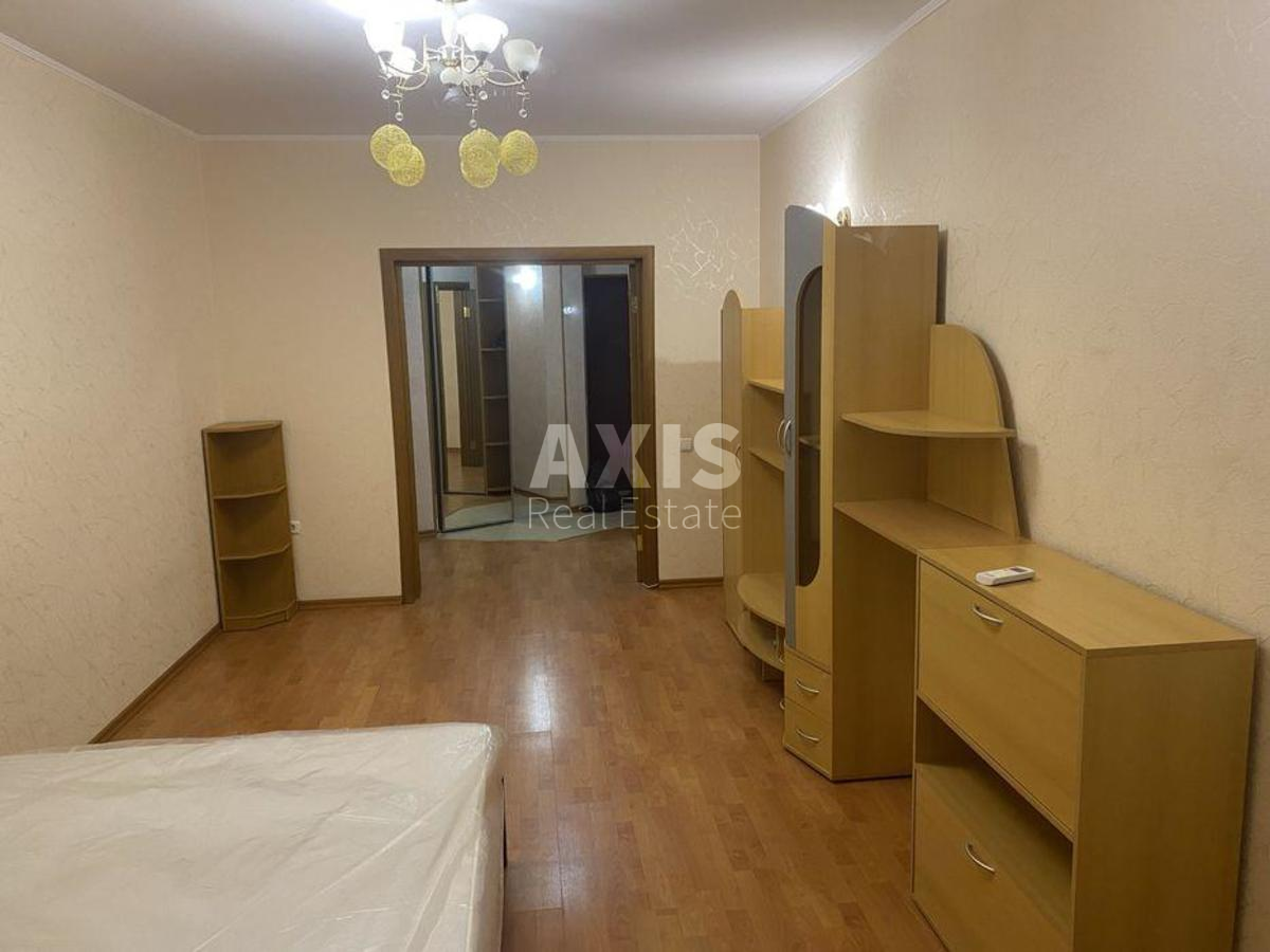 1k apartment pr-t Bazhana Mykoly 12