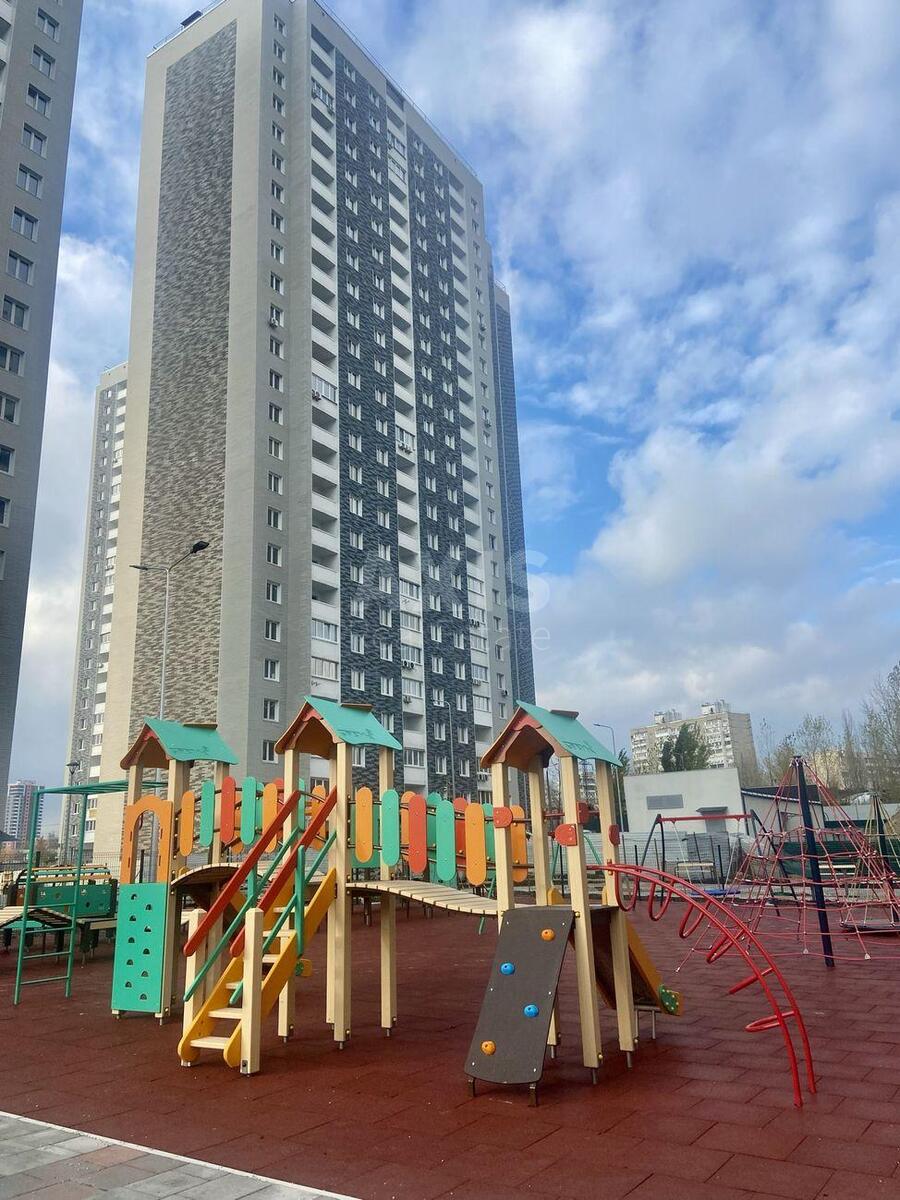 2к квартира вул. Коноплянська 2260103