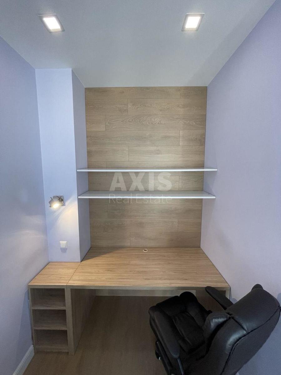 2k apartment vul. Yulia Zdanovska 736