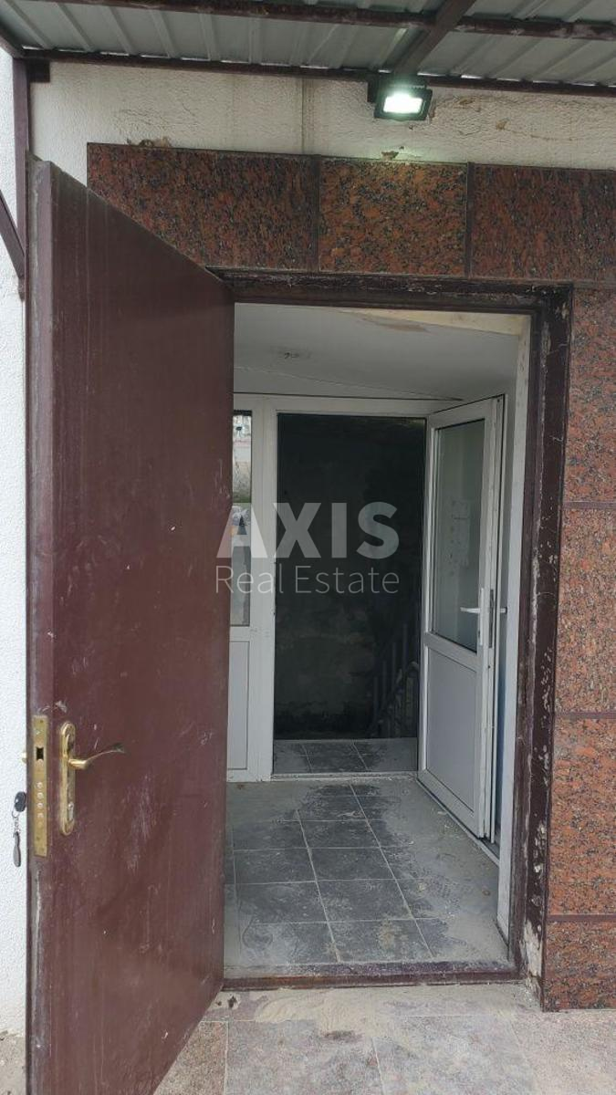 Service object vul. Alimpiya Halyka 75, 78m2