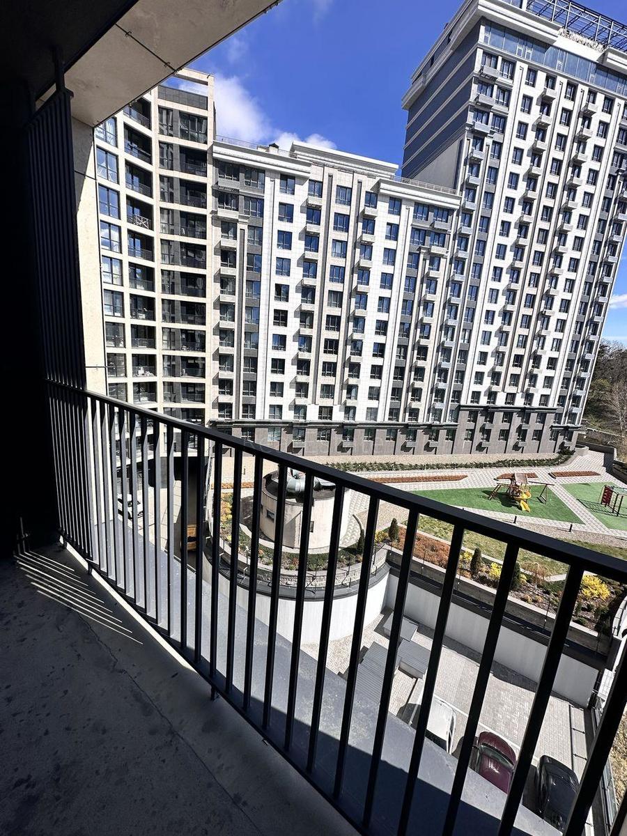 2k apartment vul. Hohlovyh Sim'i' 8