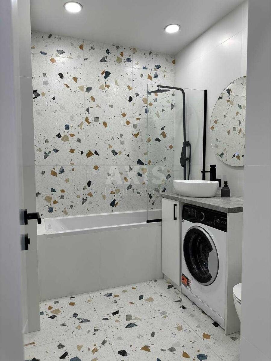 2k apartment vul. Virmens'ka 8/1275