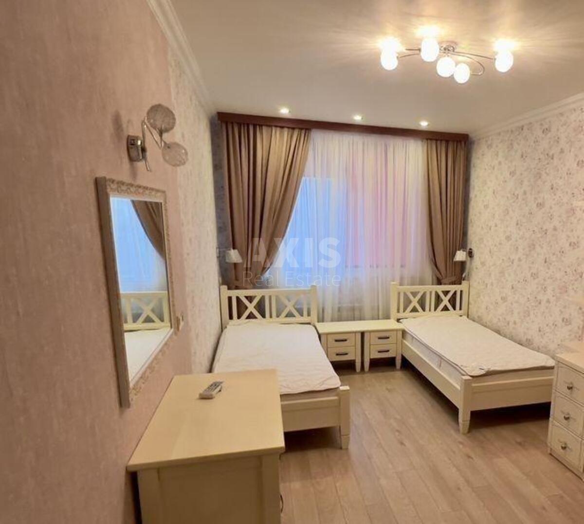 3k apartment vul. Nevs'ka 4Г4