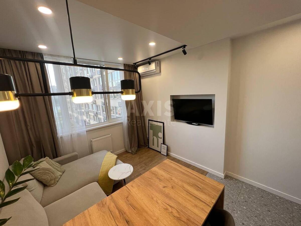 2k apartment vul. Revuc'kogo 403
