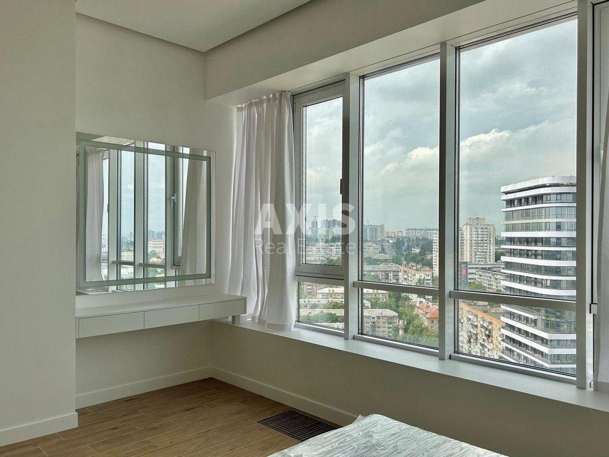 4k apartment vul. Vasyl'kivs'ka 13