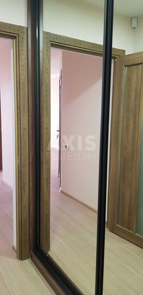 Office vul. Myhajla Maksymovycha 24, 83m2607656