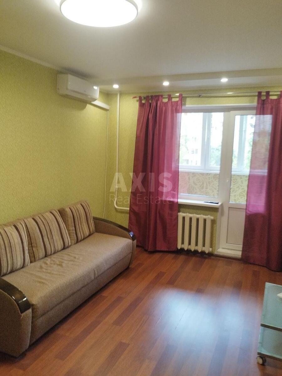 1k apartment vul. Urlivs'ka 9582440