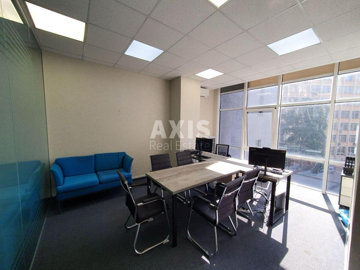 Office vul. Jevgena Konoval'cja 36Д, 133m2484550