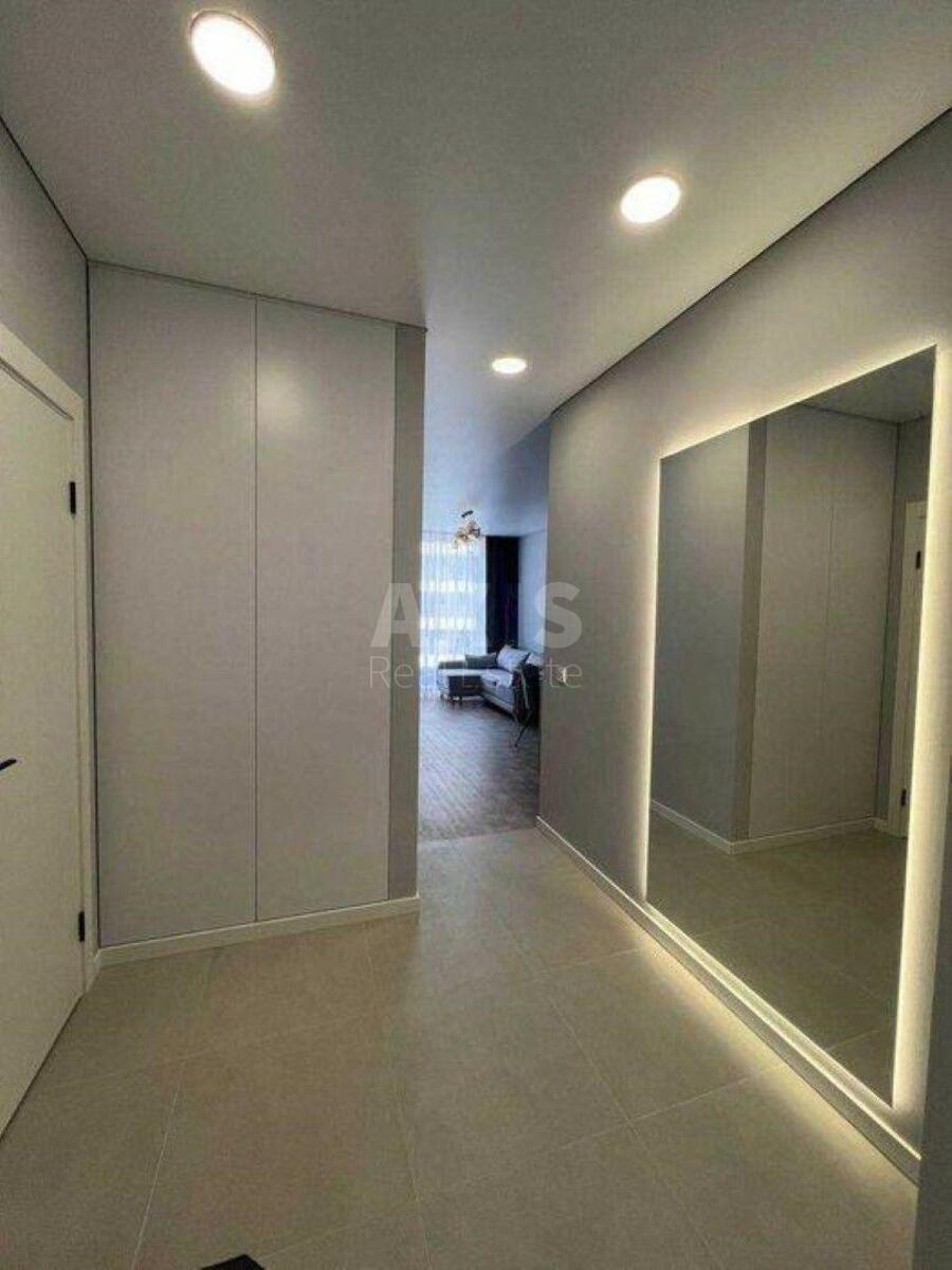 1k apartment nab. Dniprovs'ka 15Ж11