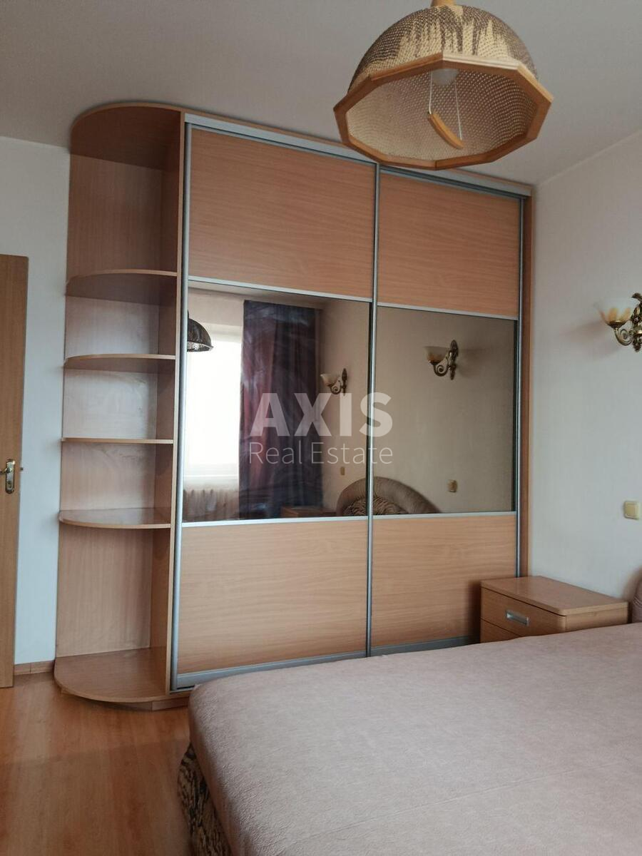 3к квартира ул. Булаховского Академика 5Д597306