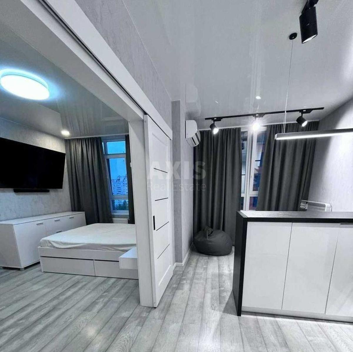 1k apartment vul. Berezhans'ka 152