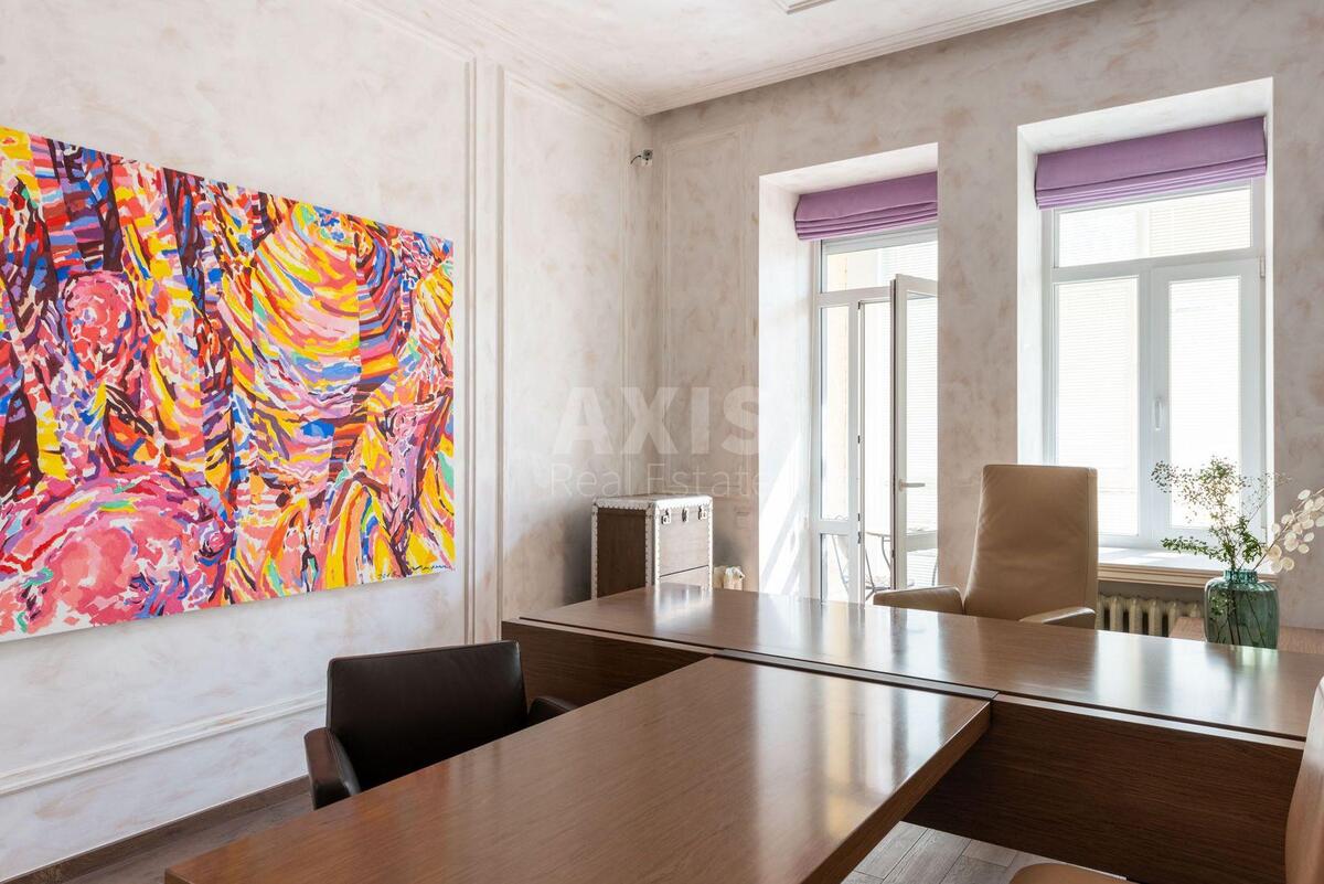 Office vul. Pushkins'ka 33, 109m24
