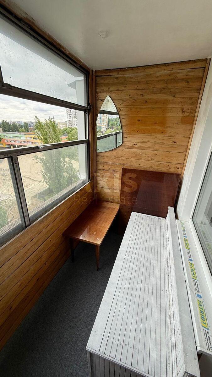 2k apartment nab. Dniprovs'ka 17