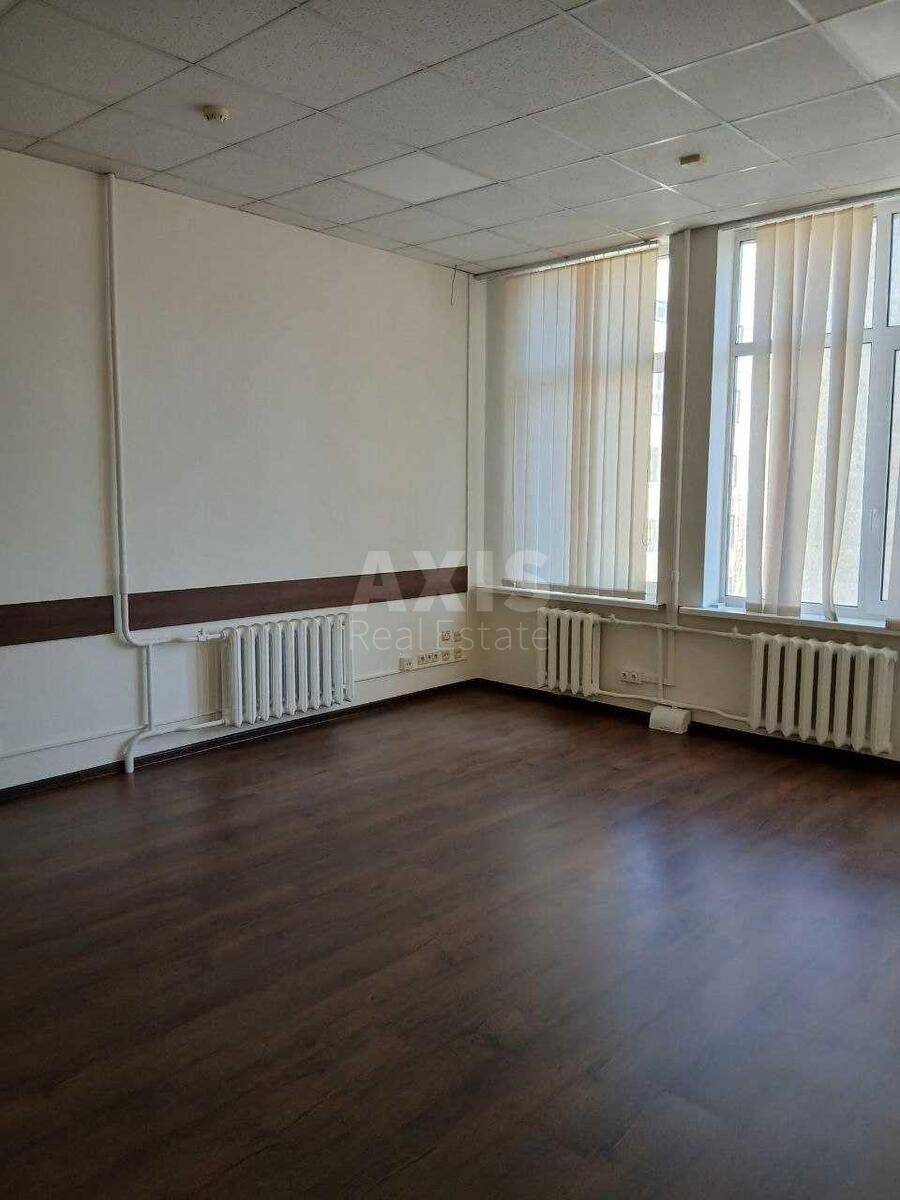Office vul. Kutuzova 18/7, 121m24