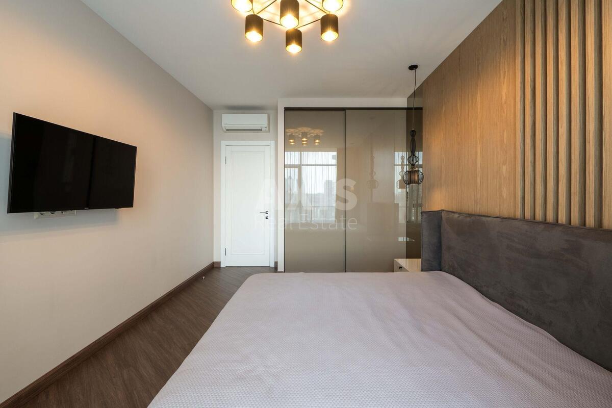 4k apartment vul. Strutyns'kogo Sergija 25895414