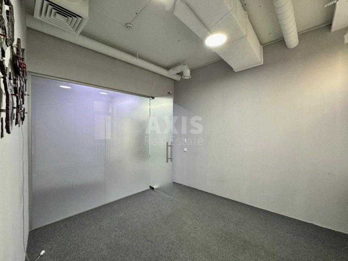 Office bul. Lesi Ukrai'nky 23Б, 412m2590436