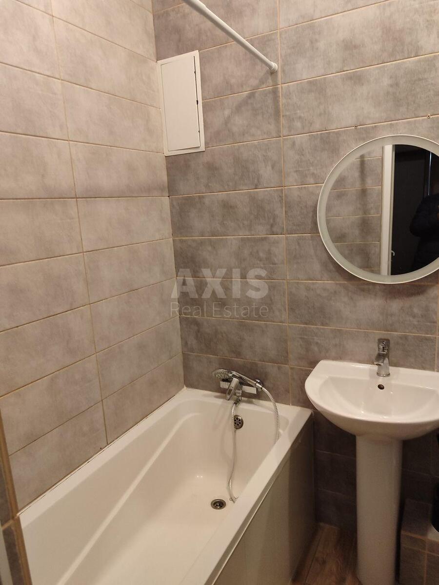 1k apartment vul. Jevgena Konoval'cja 36Е633733