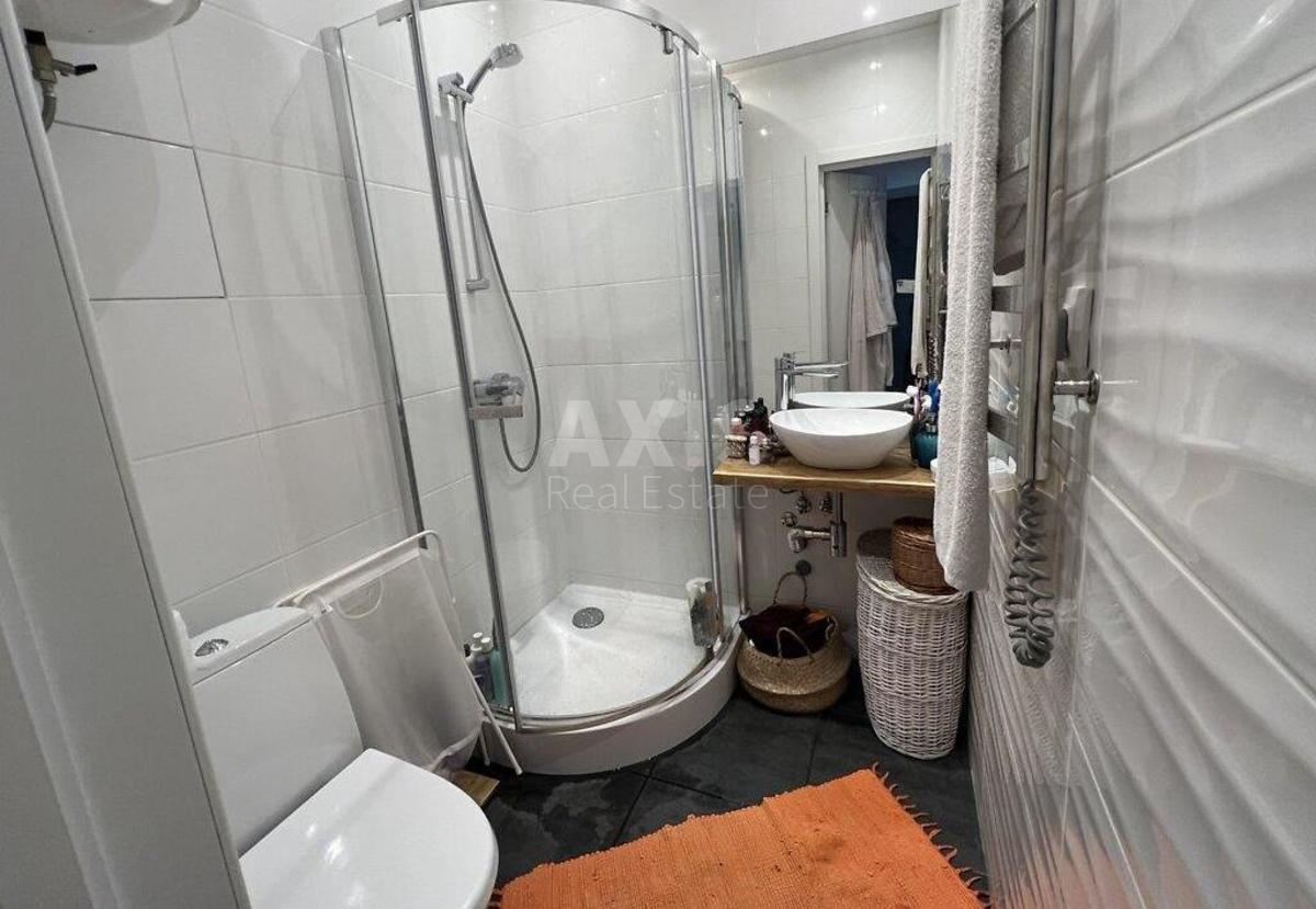 2k apartment vul. Kravchuka Myhajla 235