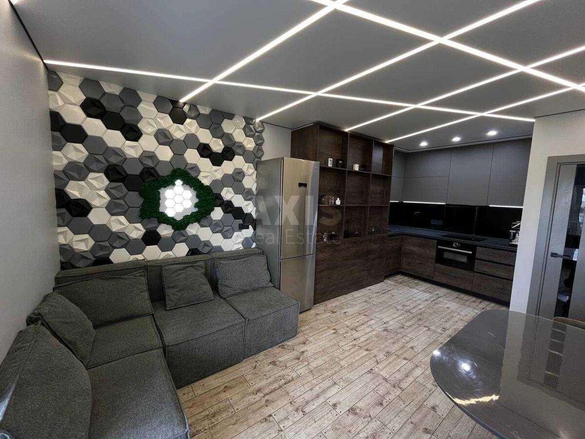 2k apartment pr-t Povitroflots'kyj 56