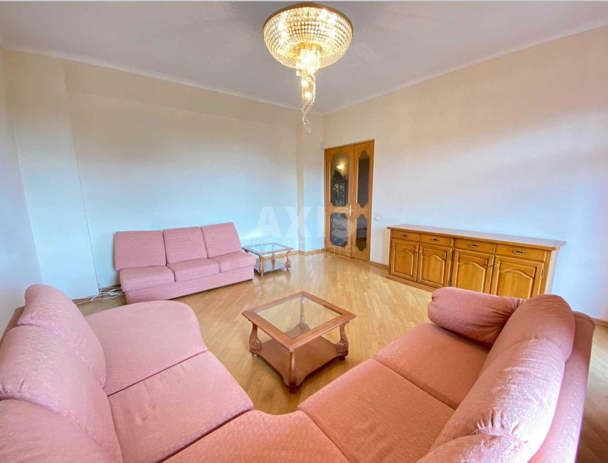 3к квартира пл. Толстого Льва 253