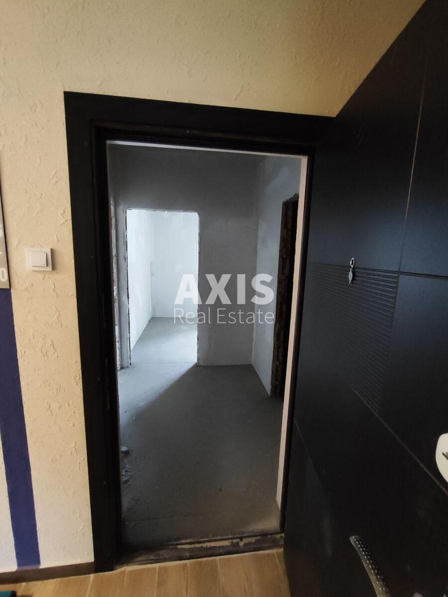 1k apartment vul. Grechka Marshala 105