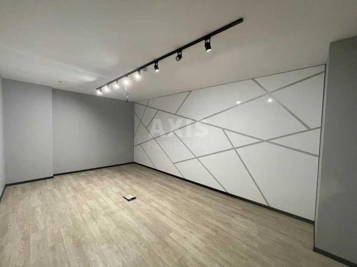 Office vul. Vozdvyzhens'ka 48, 257m24