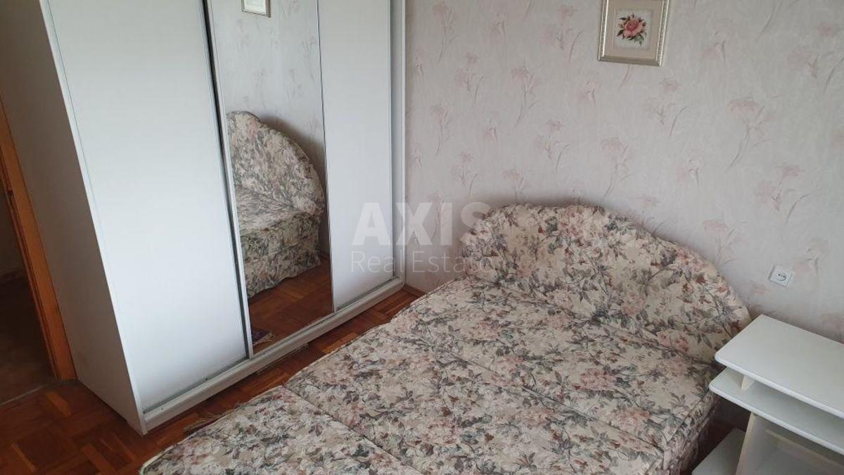 2k apartment vul. Sverstjuka Jevgena 8А1