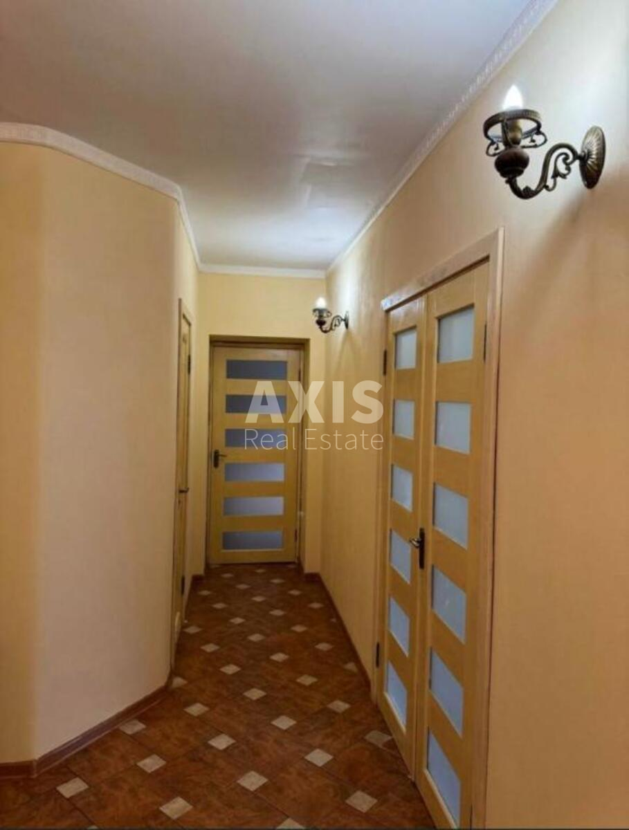 2k apartment vul. Yulia Zdanovska 588