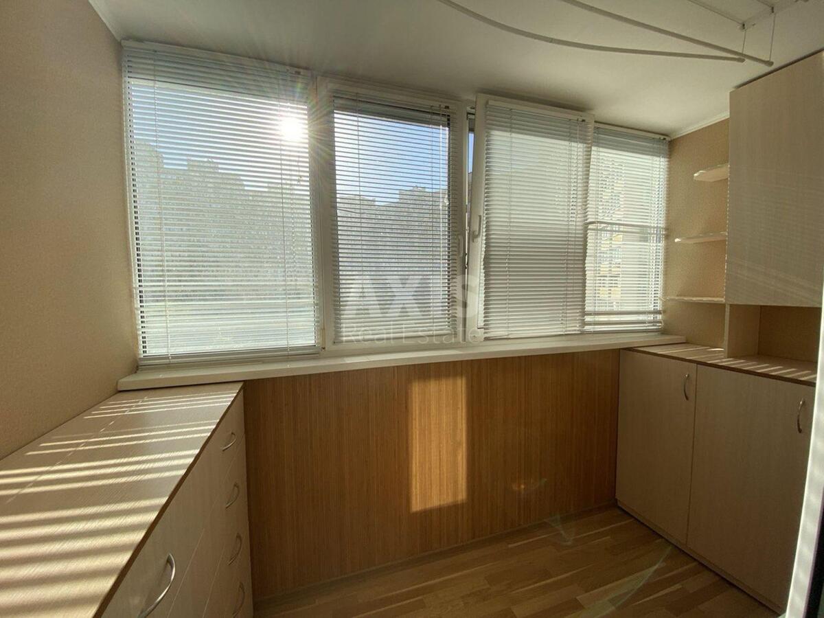 2k apartment pr-t Glushkova Akademika 17615779