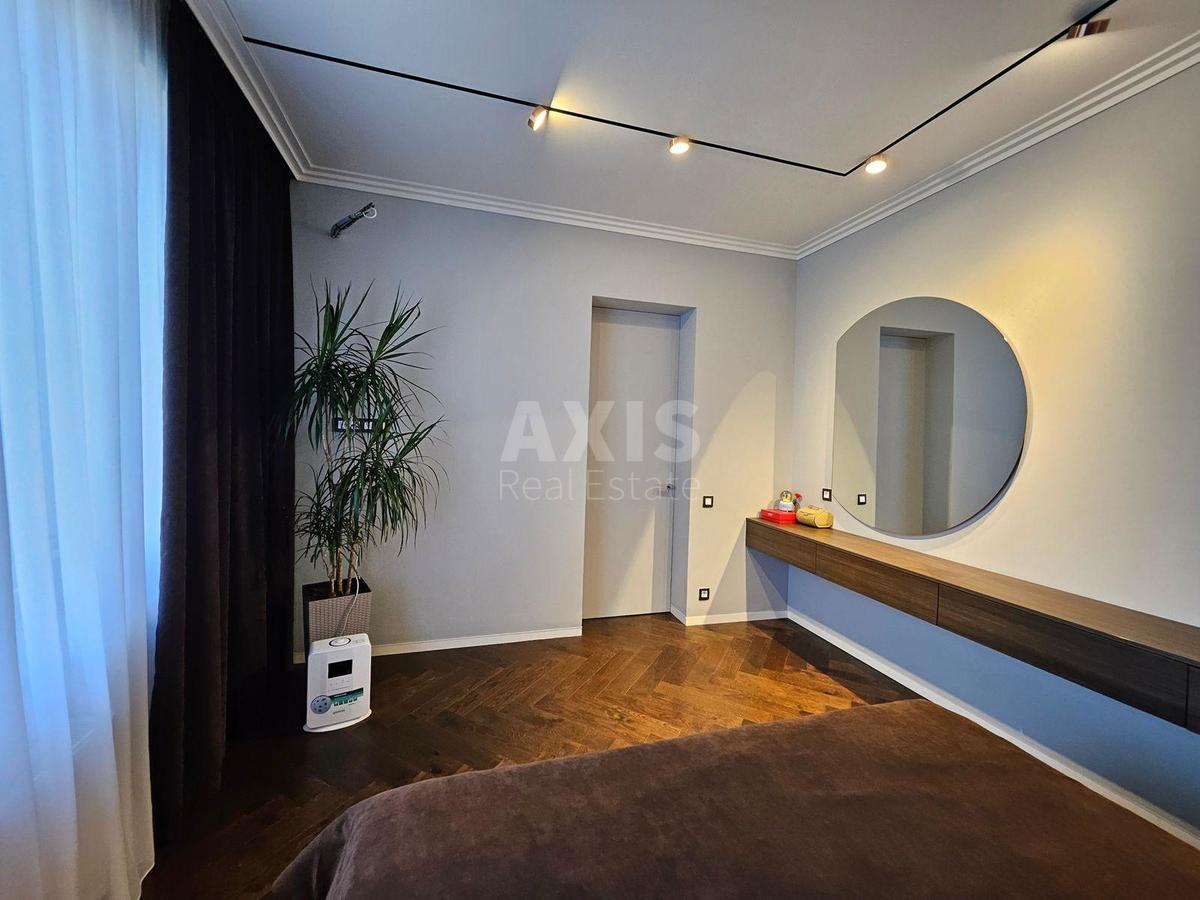 4k apartment vul. Mykil's'ko-Slobids'ka 3А12