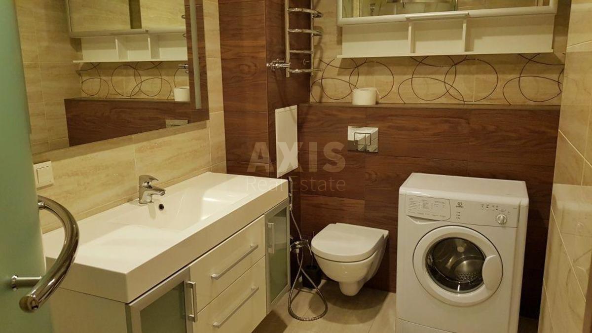 3k apartment vul. Sikors'kogo Igorja Aviakonstruktora 46