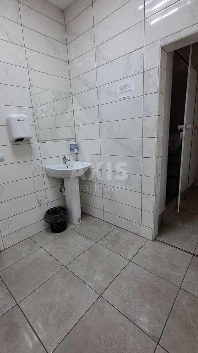 Office vul. Hreshhatyk 44Б, 70m26090511