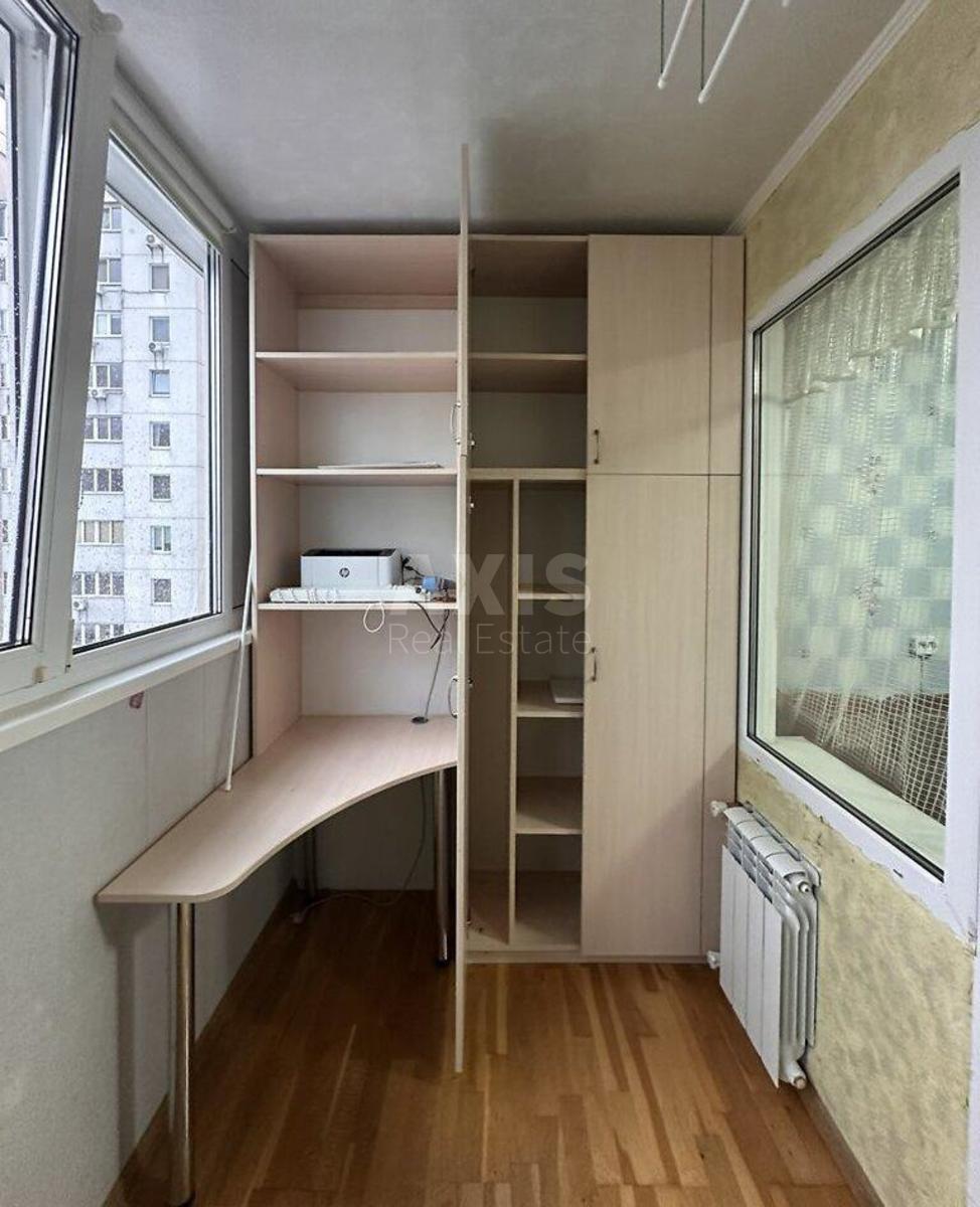 1k apartment vul. Urlivs'ka 38А5