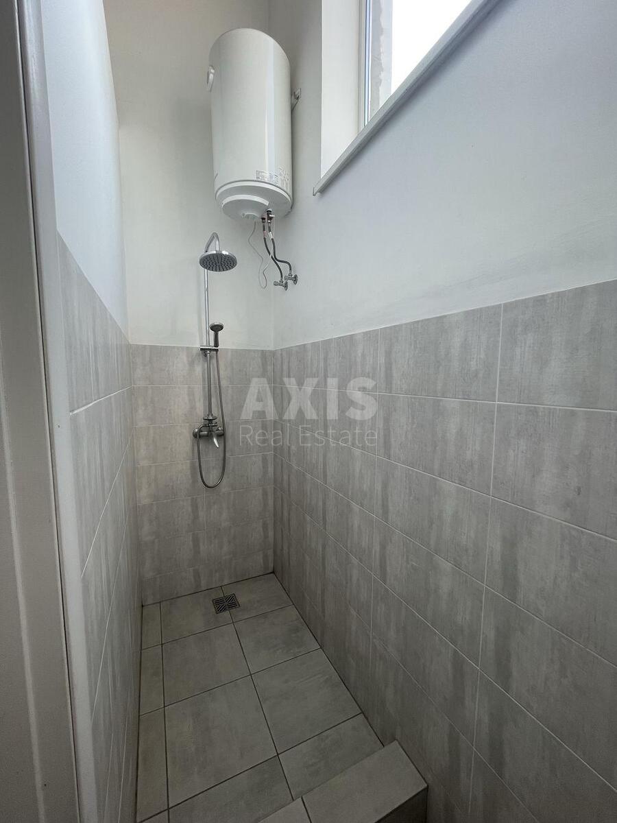 Service object vul. Jakuts'ka 8, 190m2567784