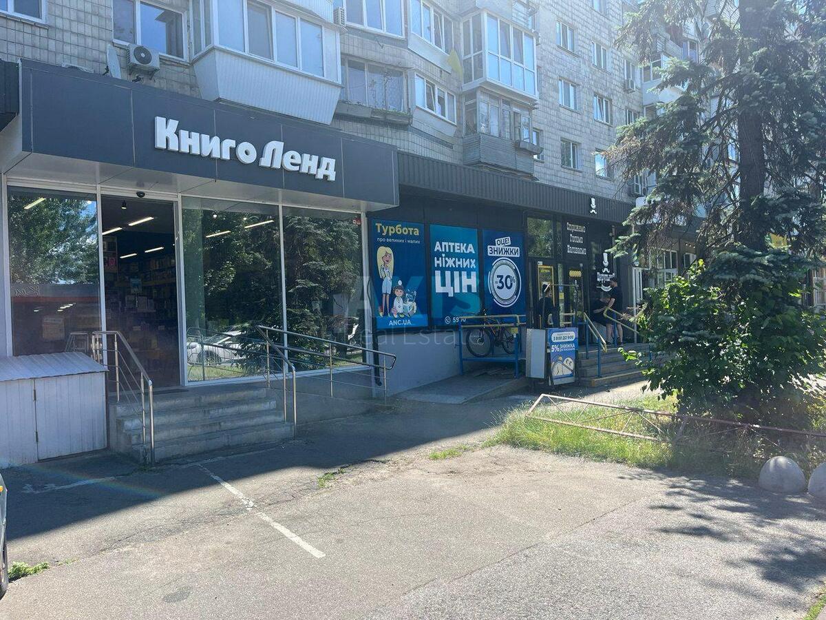 Объект торговли наб. Русановская 4, 67м2568090