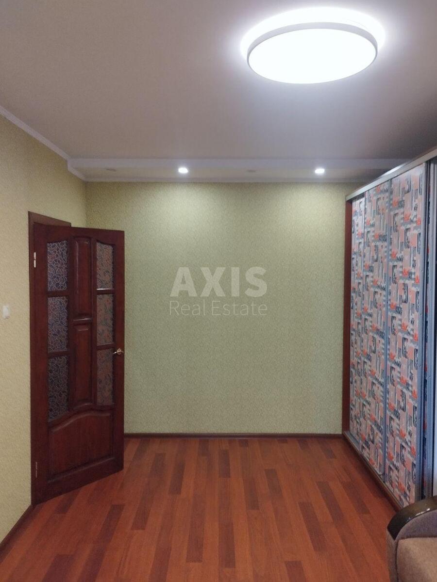 1k apartment vul. Urlivs'ka 9582441