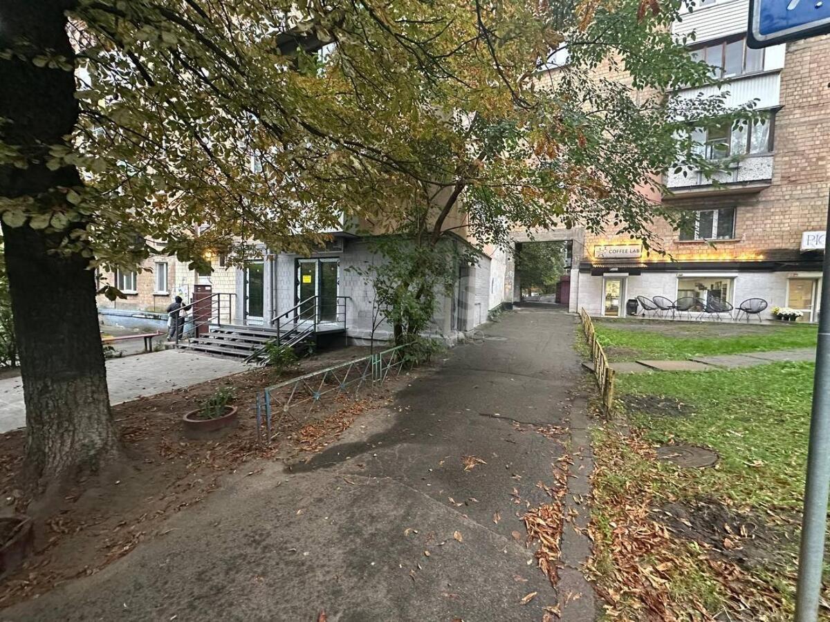 Объект торговли ул. Ольжича 9, 45м2626093