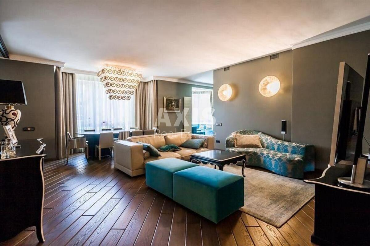 4k apartment vul. Instytuts'ka 18а