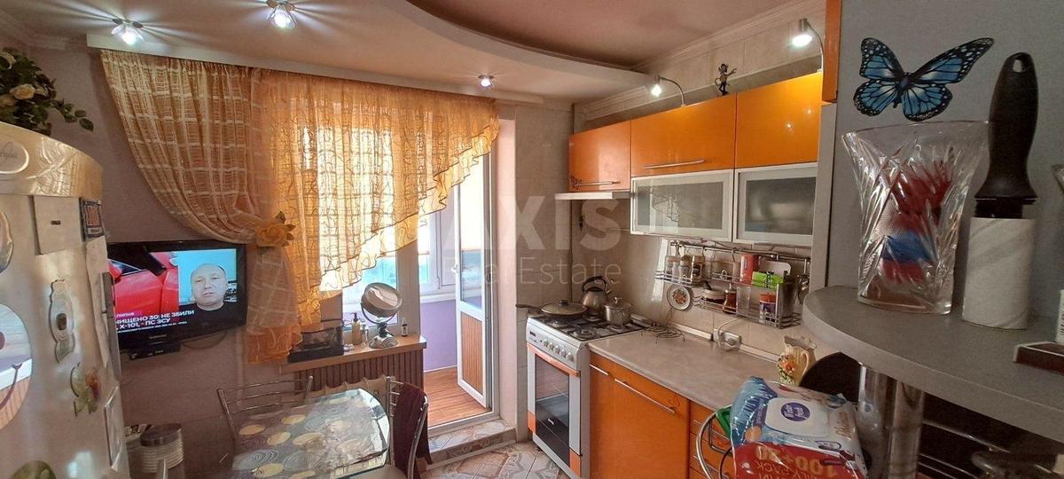 2k apartment vul. Tatars'ka 60