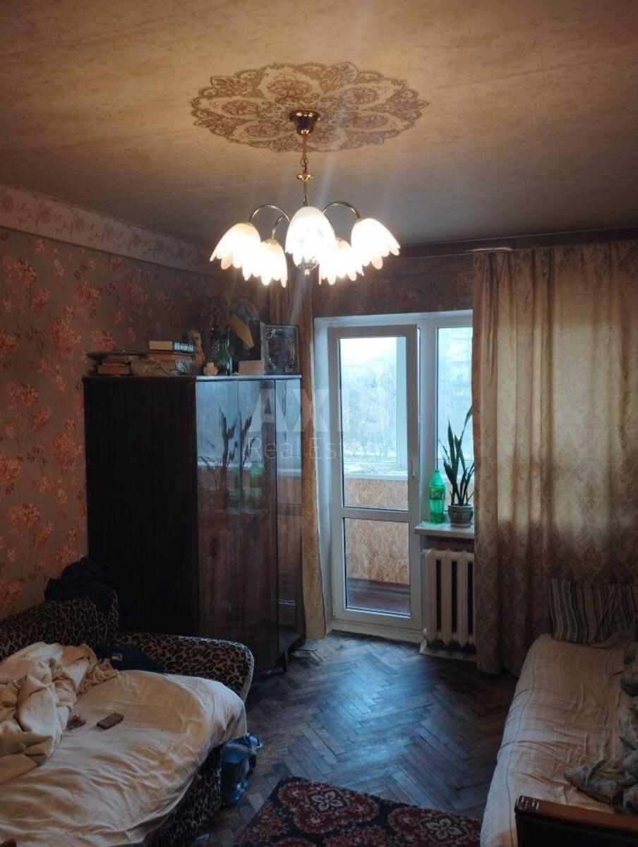 2к квартира пр-т Леся Курбаса 18Г0